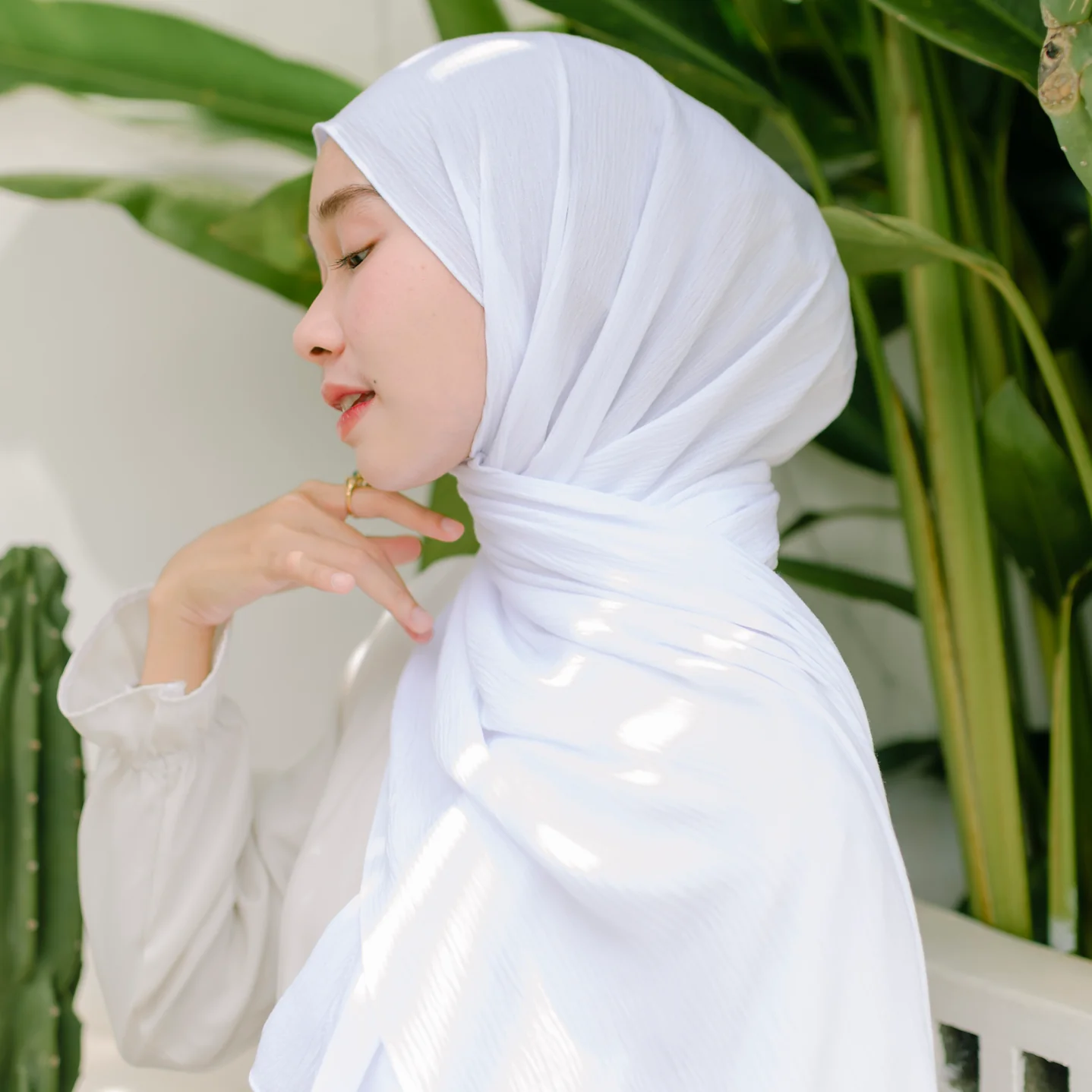 Kana Shawl White - Image 3